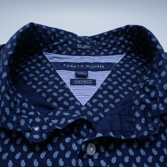 Tommy Hilfiger Amoeba Style Button Up Long Sleeve - Picture 2 of 5